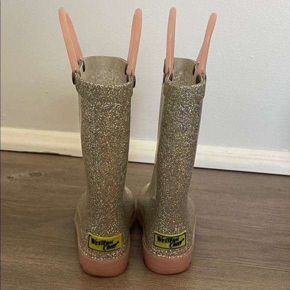 Sparkly Silver Kids Rain Boots size 7 - Picture 2 of 9